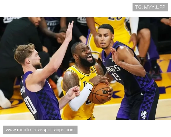 新湖人的气势！湖人末节轰出8-0攻击波碾压热火 拉拉维亚太强硬，2020湖人战胜热火